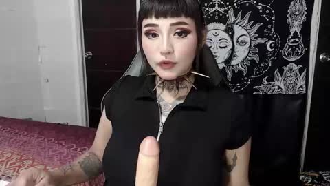 Snapshot of morganmoon1 chatting on 10-25-25, 10:15 Morgan Moon online show from 10-25-25, 10:15