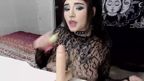 Morgan Moon online show from 12-16-25, 06:57