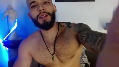 Snapshot of morgann_jones chatting on 05-21-26, 03:35 morgan online show from 05-21-26, 03:35