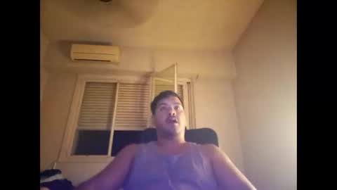 Snapshot of morocho777 chatting on 02-04-25, 04:59 Bruno online show from 02-04-25, 04:59