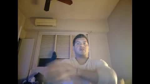 Snapshot of morocho777 chatting on 09-26-25, 04:27 Bruno online show from 09-26-25, 04:27