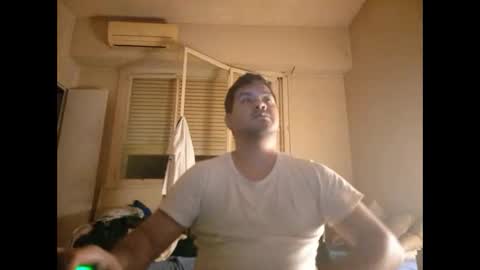 Snapshot of morocho777 chatting on 10-23-25, 04:56 Bruno online show from 10-23-25, 04:56