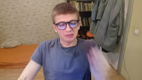 Snapshot of mortywithlove chatting on 04-28-26, 11:21 Morty online show from 04-28-26, 11:21
