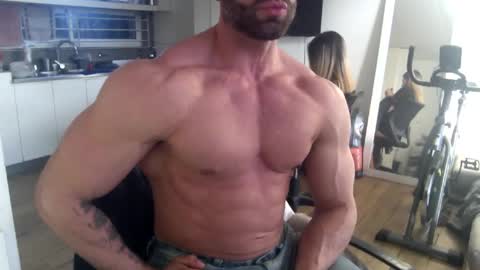 Snapshot of mosh2 chatting on 09-13-25, 08:52 Kattie Mosh online show from 09-13-25, 08:52