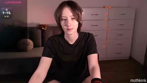 mothkink Moth  -  online show from 10-14-25, 05:47