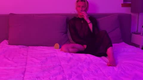 MotoBunny online show from 01-08-26, 03:42