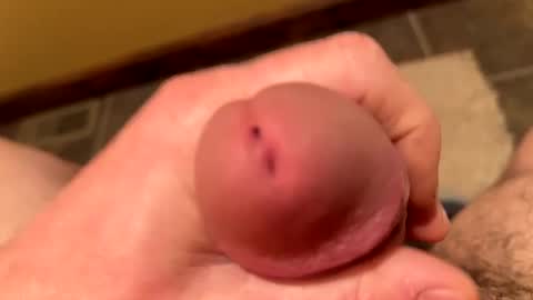 Snapshot of motomo12 chatting on 02-02-25, 02:02 Henry online show from 02-02-25, 02:02