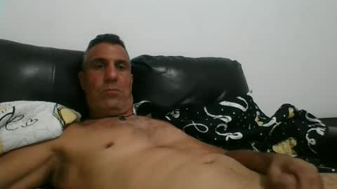 Snapshot of motyvation chatting on 09-29-25, 03:39 ADAM online show from 09-29-25, 03:39