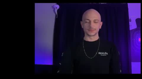 mount_vesuvius online show from 02-15-26, 04:47