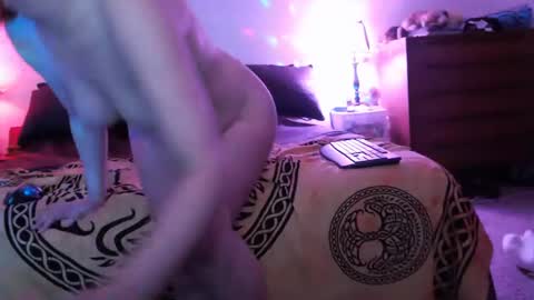 Snapshot of mountainbeauty chatting on 12-24-24, 08:22 mountainbeauty online show from 12-24-24, 08:22