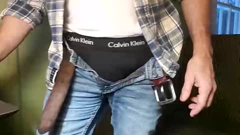 Snapshot of mountainmanny chatting on 01-31-25, 12:07 Manny online show from 01-31-25, 12:07