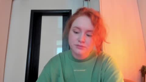 Snapshot of moviestar_ chatting on 01-19-25, 08:18 Eva online show from 01-19-25, 08:18