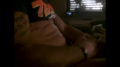 Snapshot of mowgli1977 chatting on 02-20-25, 12:47 mowgli1977 online show from 02-20-25, 12:47