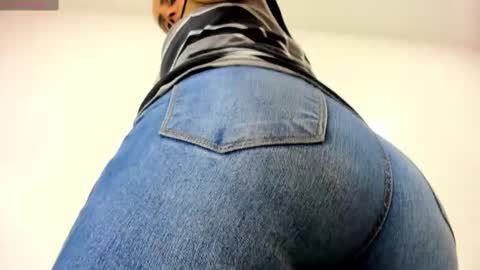 moxa hot online show from 09-20-25, 01:45