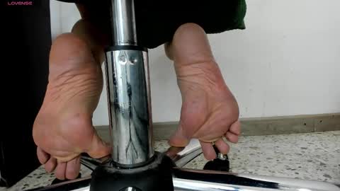 moxa hot online show from 10-01-25, 01:50