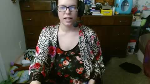 Mr and Mrs Dragon online show from 02-05-25, 05:53