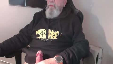 Snapshot of mr_boombastic2021 chatting on 10-25-25, 10:01 mr_boombastic2021 online show from 10-25-25, 10:01