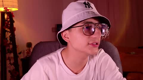 Mr Evans online show from 12-25-24, 04:54