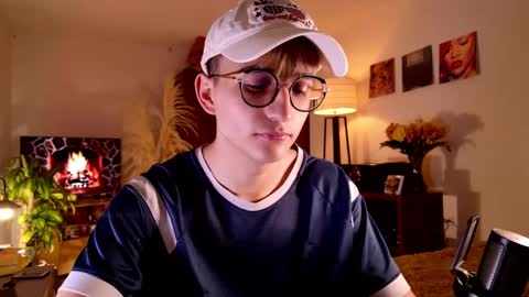 Mr Evans online show from 09-13-25, 04:07