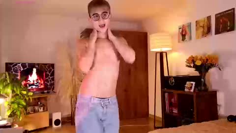 Mr Evans online show from 09-16-25, 05:47