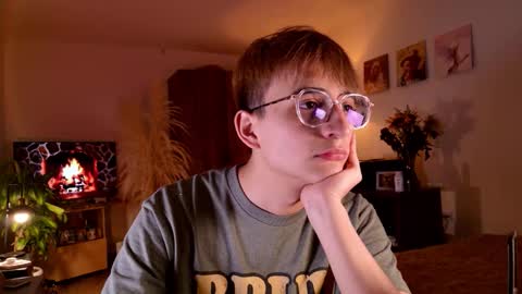 Mr Evans online show from 09-26-25, 02:32