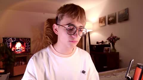 Mr Evans online show from 10-12-25, 04:17