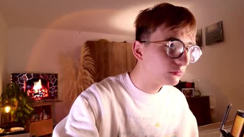 Mr Evans online show from 10-17-25, 04:42