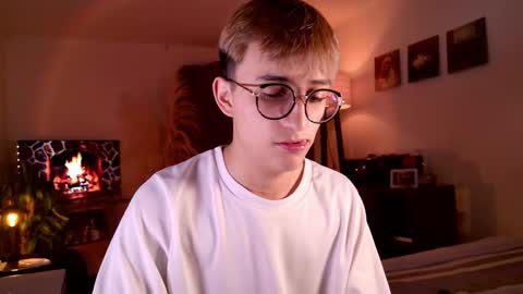 Mr Evans online show from 10-20-25, 05:35