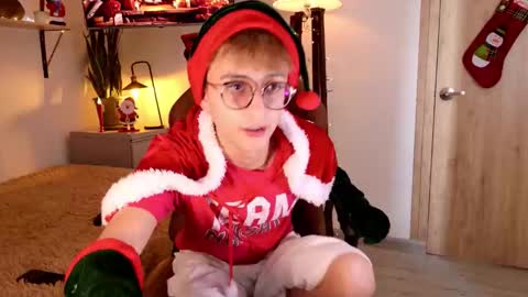 Mr Evans online show from 11-22-25, 05:45