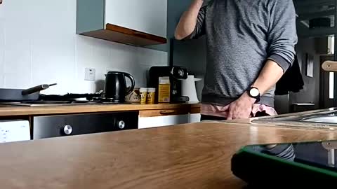 mr_i_ online show from 02-01-25, 10:05