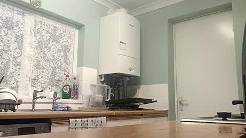 mr_i_ online show from 09-28-25, 05:46