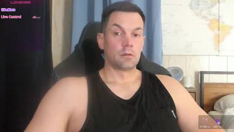 Snapshot of mr_mac69 chatting on 02-05-25, 09:50 Cam online show from 02-05-25, 09:50
