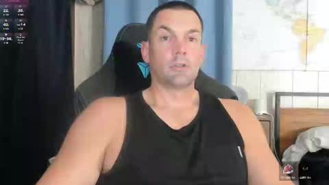 Snapshot of mr_mac69 chatting on 09-18-25, 01:18 Cam online show from 09-18-25, 01:18