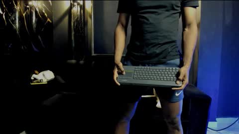 Snapshot of mr_maximo chatting on 09-18-25, 05:09 mr_maximo online show from 09-18-25, 05:09