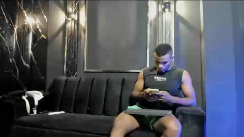 Snapshot of mr_maximo chatting on 09-19-25, 05:09 mr_maximo online show from 09-19-25, 05:09