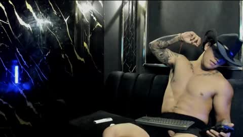 Snapshot of mr_maximo chatting on 10-09-25, 02:09 mr_maximo online show from 10-09-25, 02:09