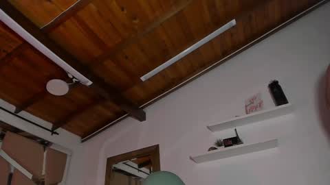 MIKEE online show from 02-01-25, 09:11