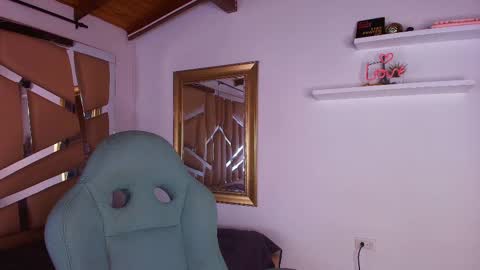 MIKEE online show from 09-19-25, 03:08