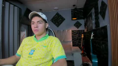 mr_mois online show from 04-27-26, 06:22