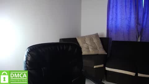 Mr  Mrs Curie online show from 11-22-25, 05:34