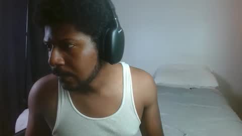 Snapshot of mr_nobody_100 chatting on 10-13-25, 03:39 mr_nobody_100 online show from 10-13-25, 03:39