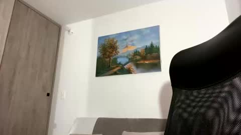 Snapshot of mr_santos01 chatting on 05-06-26, 05:25 Santos online show from 05-06-26, 05:25