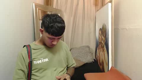 mr_stiven_ online show from 11-09-25, 02:43