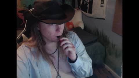 mr_strawberry online show from 12-21-25, 11:28