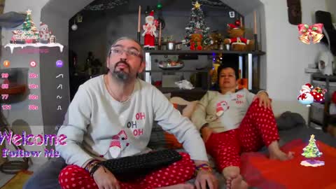 Snapshot of mrandmrsswetness84 chatting on 01-02-25, 06:18 MrAndMrsSwetness84 online show from 01-02-25, 06:18