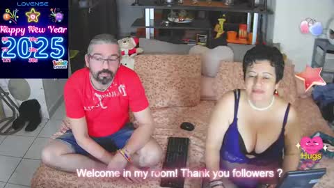 Snapshot of mrandmrsswetness84 chatting on 01-15-25, 04:32 MrAndMrsSwetness84 online show from 01-15-25, 04:32