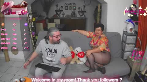 Snapshot of mrandmrsswetness84 chatting on 02-25-25, 09:46 MrAndMrsSwetness84 online show from 02-25-25, 09:46