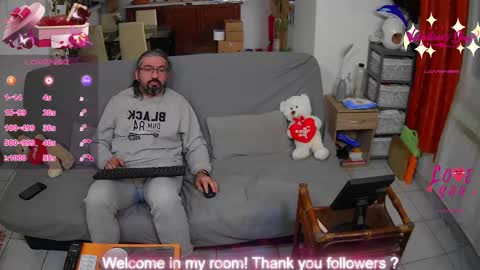 Snapshot of mrandmrsswetness84 chatting on 02-26-25, 10:36 MrAndMrsSwetness84 online show from 02-26-25, 10:36