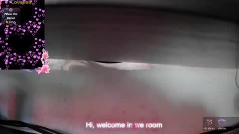 Snapshot of mrandmrsswetness84 chatting on 10-28-25, 11:58 MrAndMrsSwetness84 online show from 10-28-25, 11:58