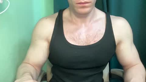 Snapshot of mrbiceps_23 chatting on 12-14-24, 12:01 Mrbiceps23 online show from 12-14-24, 12:01